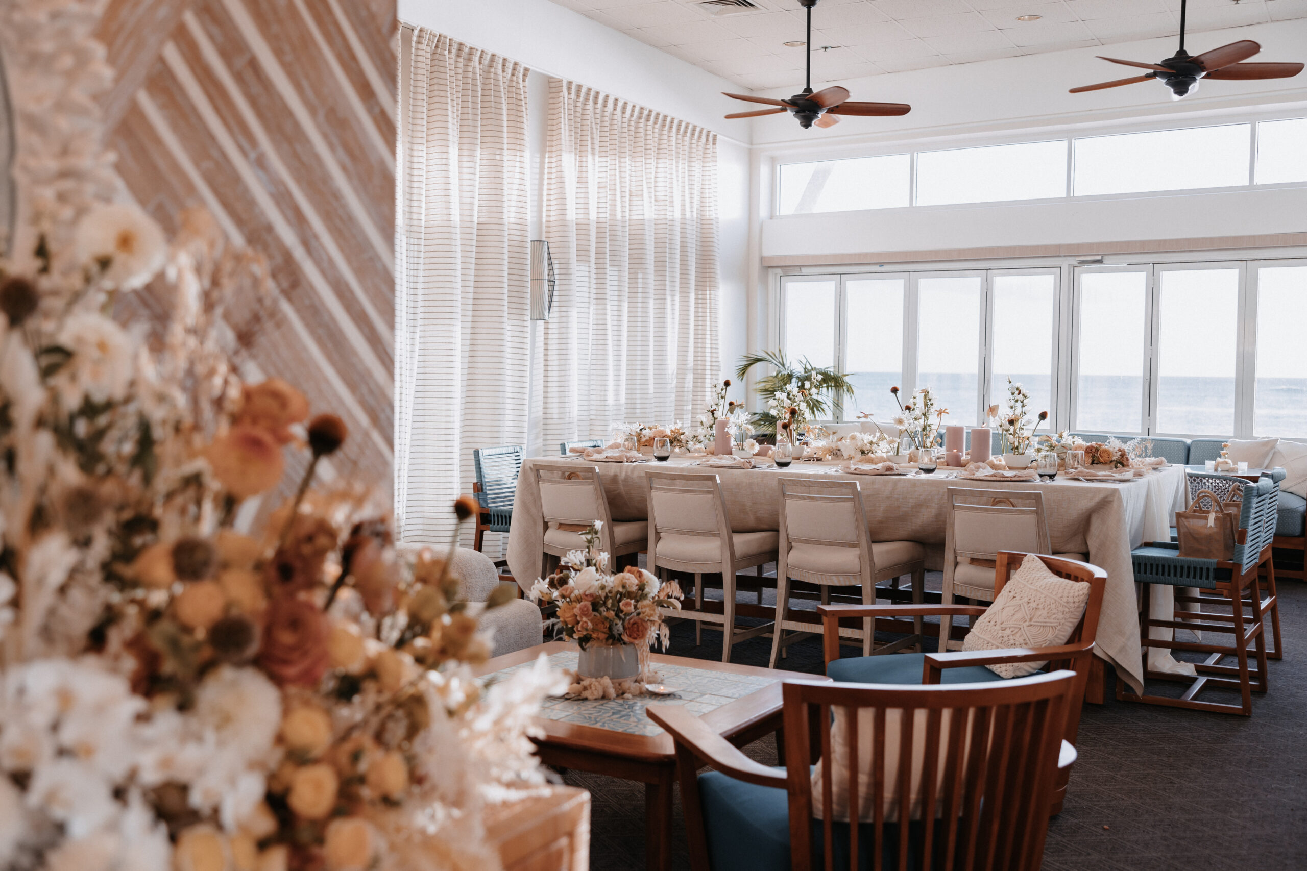 The hau tree honolulu restaurant evoking european coastal vibes for this reception dinner